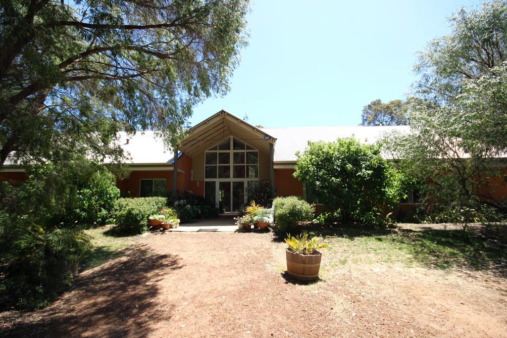 לינה וארוחת בוקר Margaret River Bed & Breakfast מראה חיצוני תמונה